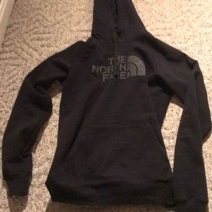 Black north face hoodie